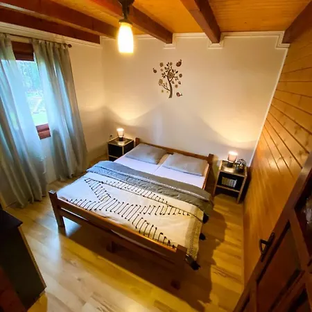 Tri Grose 3 Alpesi faház *