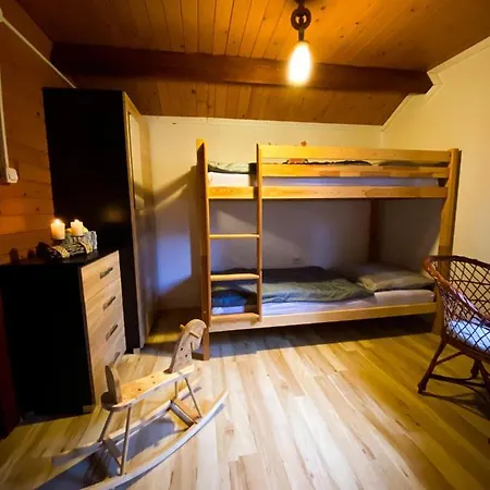 Tri Grose 3 * Námesztó